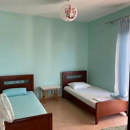 Lola's Sea View * Σαράντα